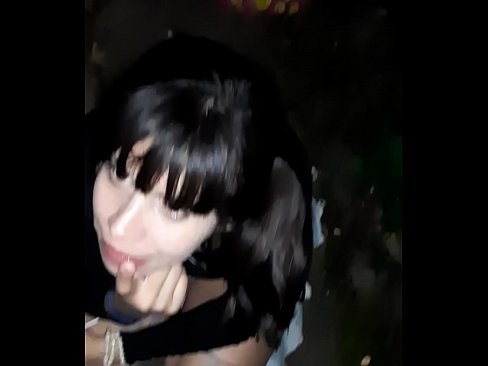 ❤️ Op der Strooss geschwollen Penis am Austausch fir Séissegkeeten Sexvideo op Porno lb.tubsexercom.ru ❤