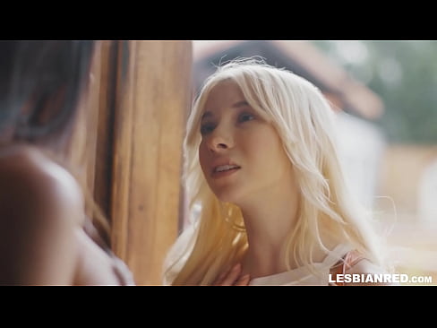 ❤️ D'Meedche kënnt e puer Méint méi spéit heem a schléisst op d'Stiefmamm hir Muschi iessen Sexvideo op Porno lb.tubsexercom.ru ❤